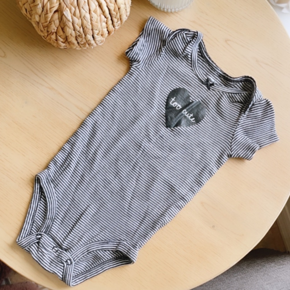 Carter’s 9 months onsie
